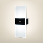 Lampe de chevet tactile 3 intensités froide métal
